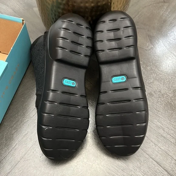 Bzees Kick Back Women's Machine Washable Boots - Picture 3 of 13